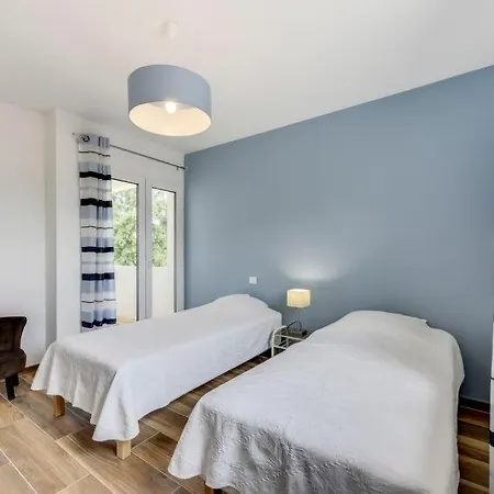Sleeps 8 Pool Wifi *